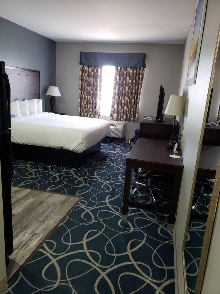 Days Inn & Suites By Wyndham Cleburne Tx Exterior foto